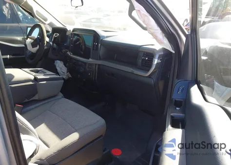 2025 Ford F-150 Xl z USA, uszkodzony, nr VIN 1FTMF1L59SKE17752